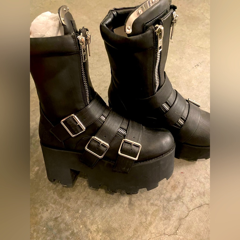 Dolls Kill boots BRAND NEW